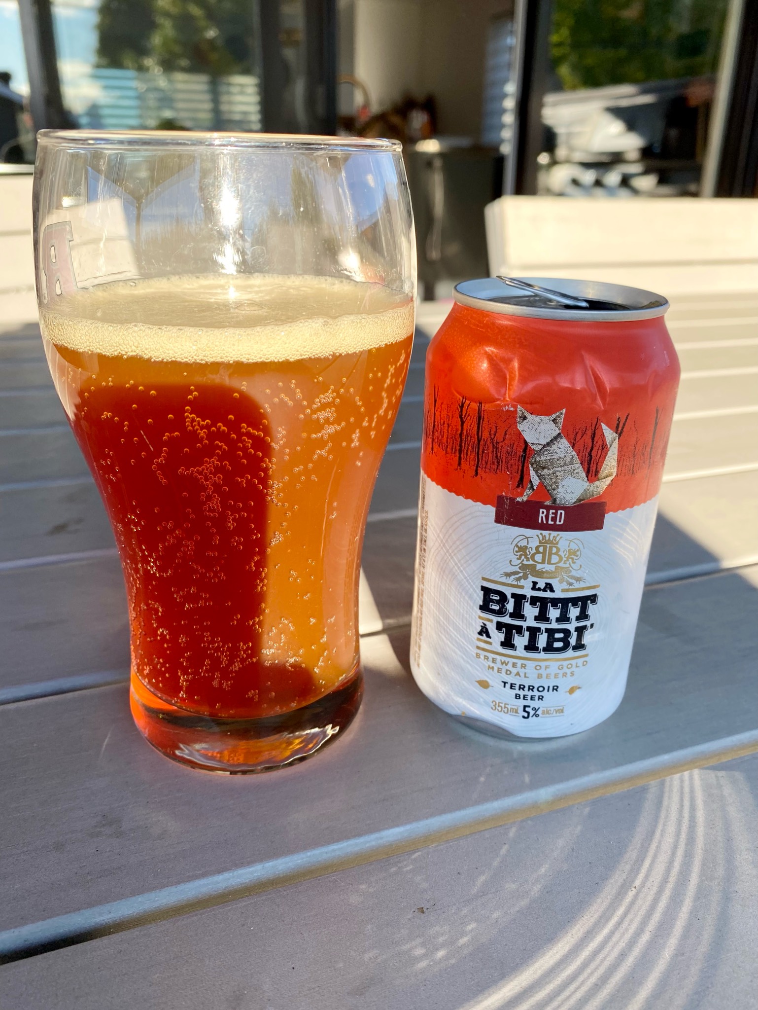 Rousse La Bittt à Tibi', Canada