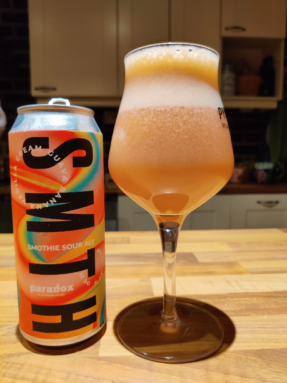 SMTH Guava, banana, vanilla & cream, Russia