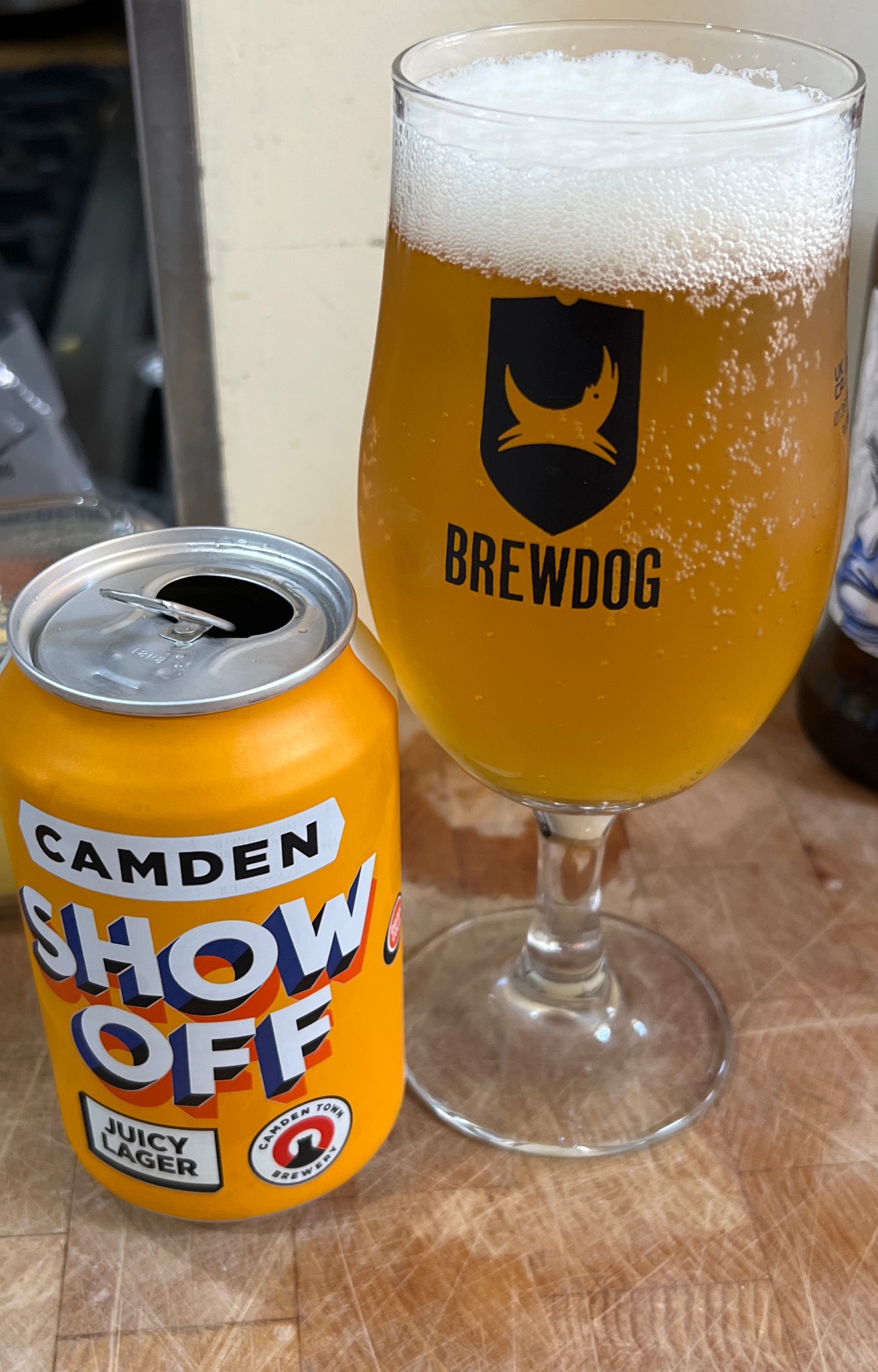 Show Off Juicy Lager, England