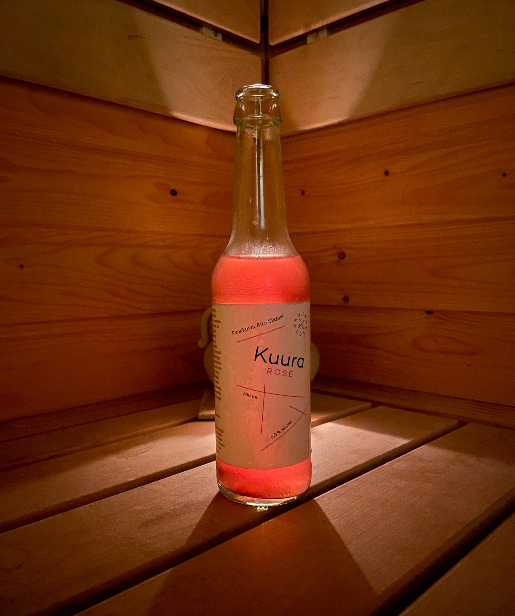 Kuura Rosé, Finland