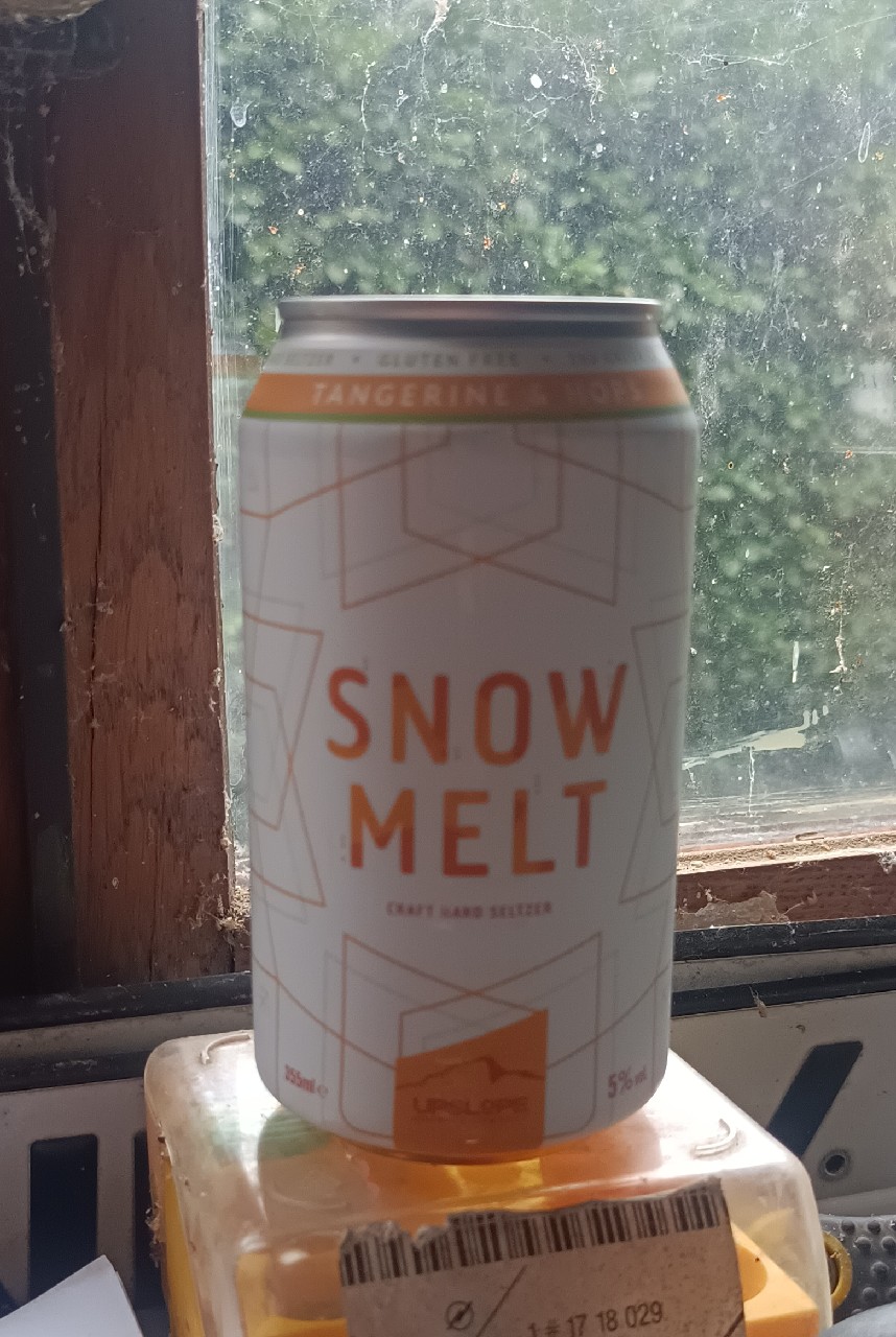 Spiked Snow Melt Tangerine & Hops, United States