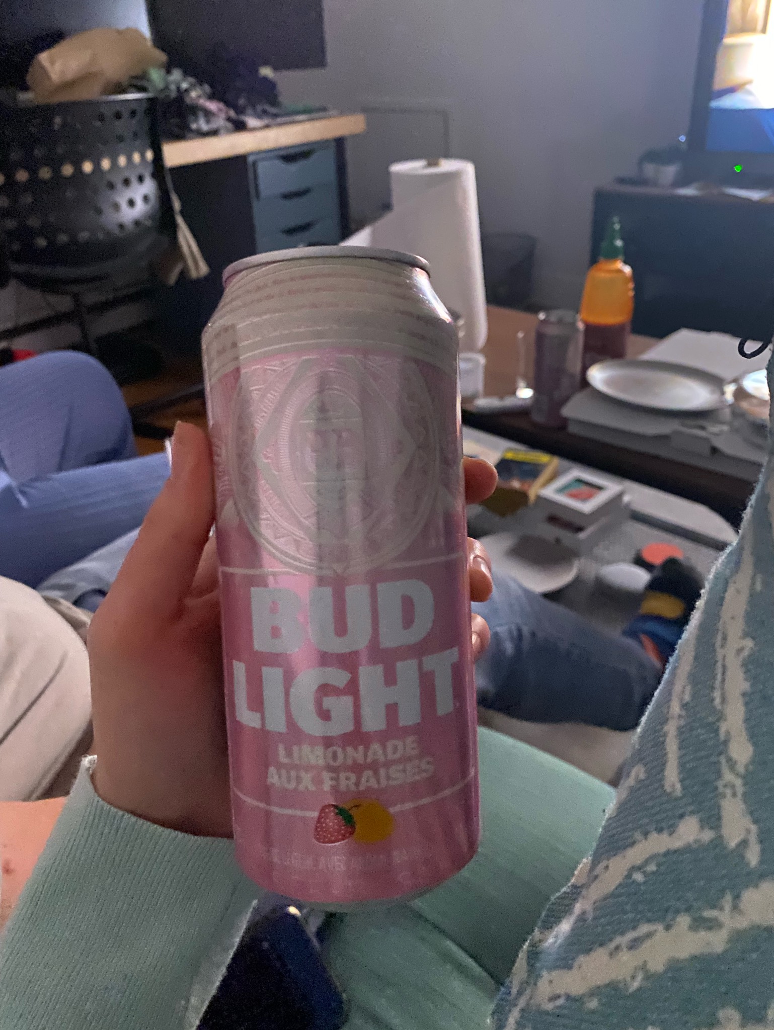 Bud Light Strawberry Lemonade, Canada
