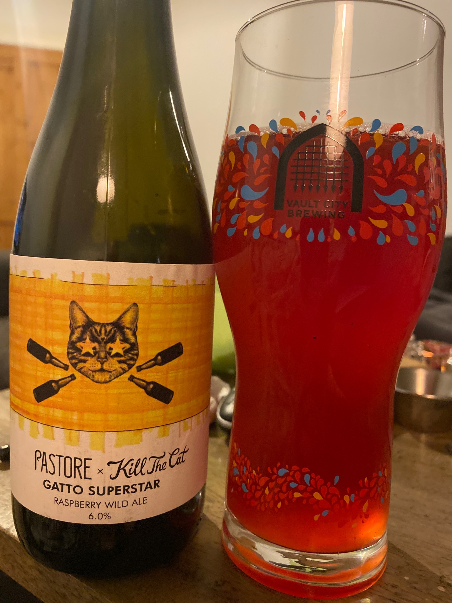 Gatto Superstar, England