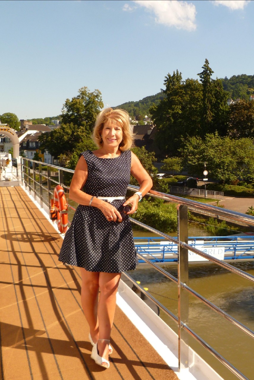 Bloo Goo Roo-Wrecker, England