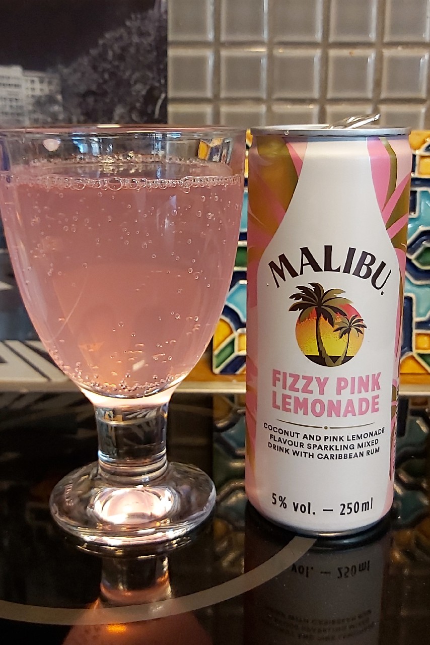 Malibu Fizzy Pink Lemonade, Finland