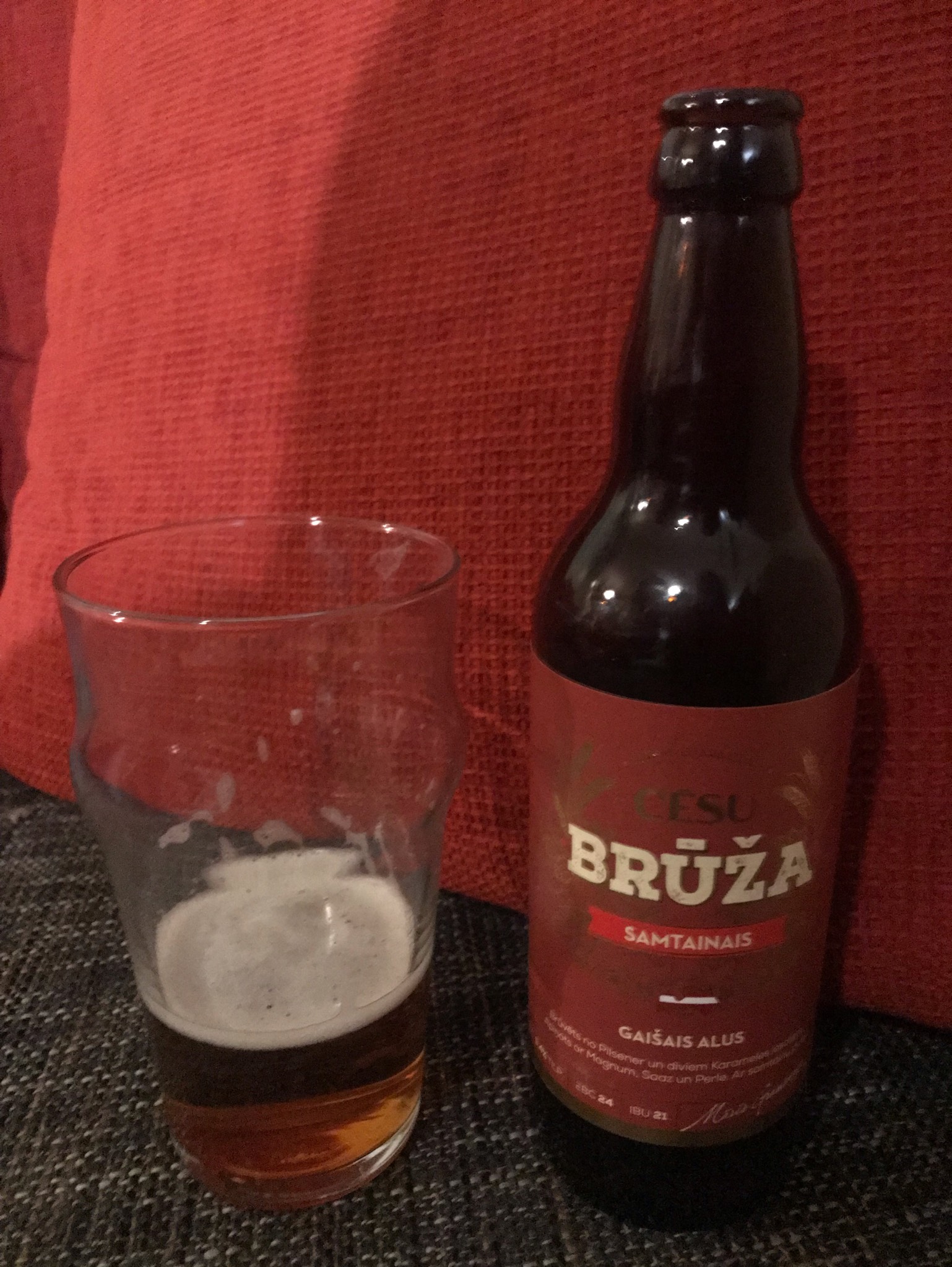 Brūža Samtainais, Latvia