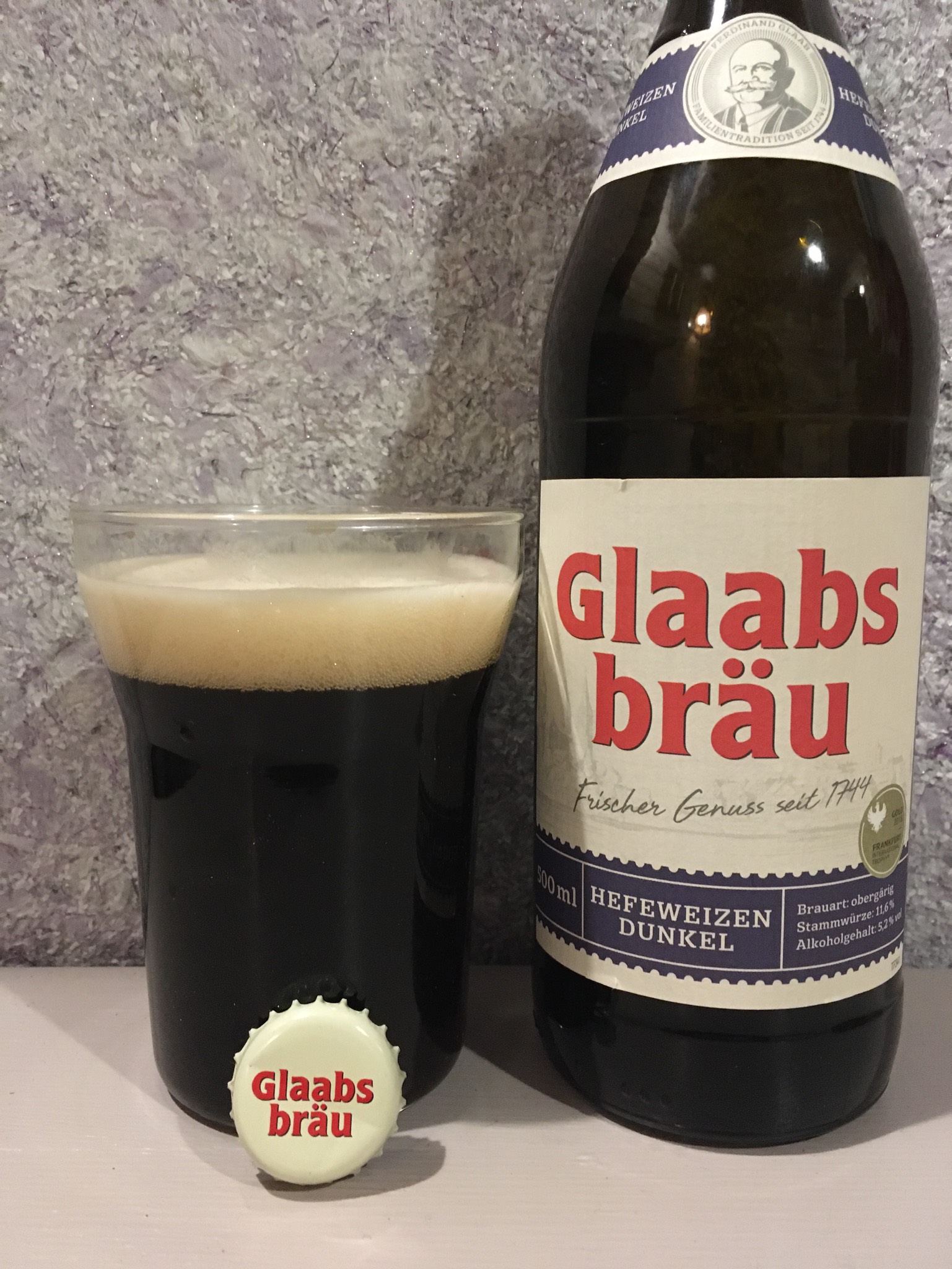 Glaabsbräu Hefeweizen Dunkel, Germany