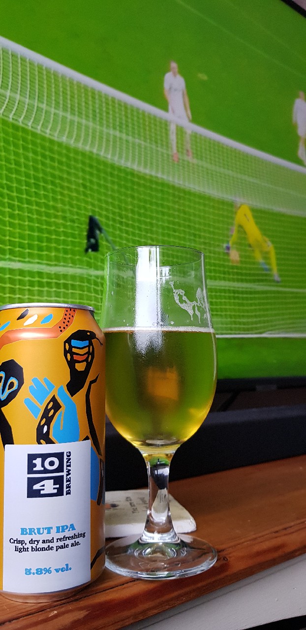 10 4 Brut IPA, England