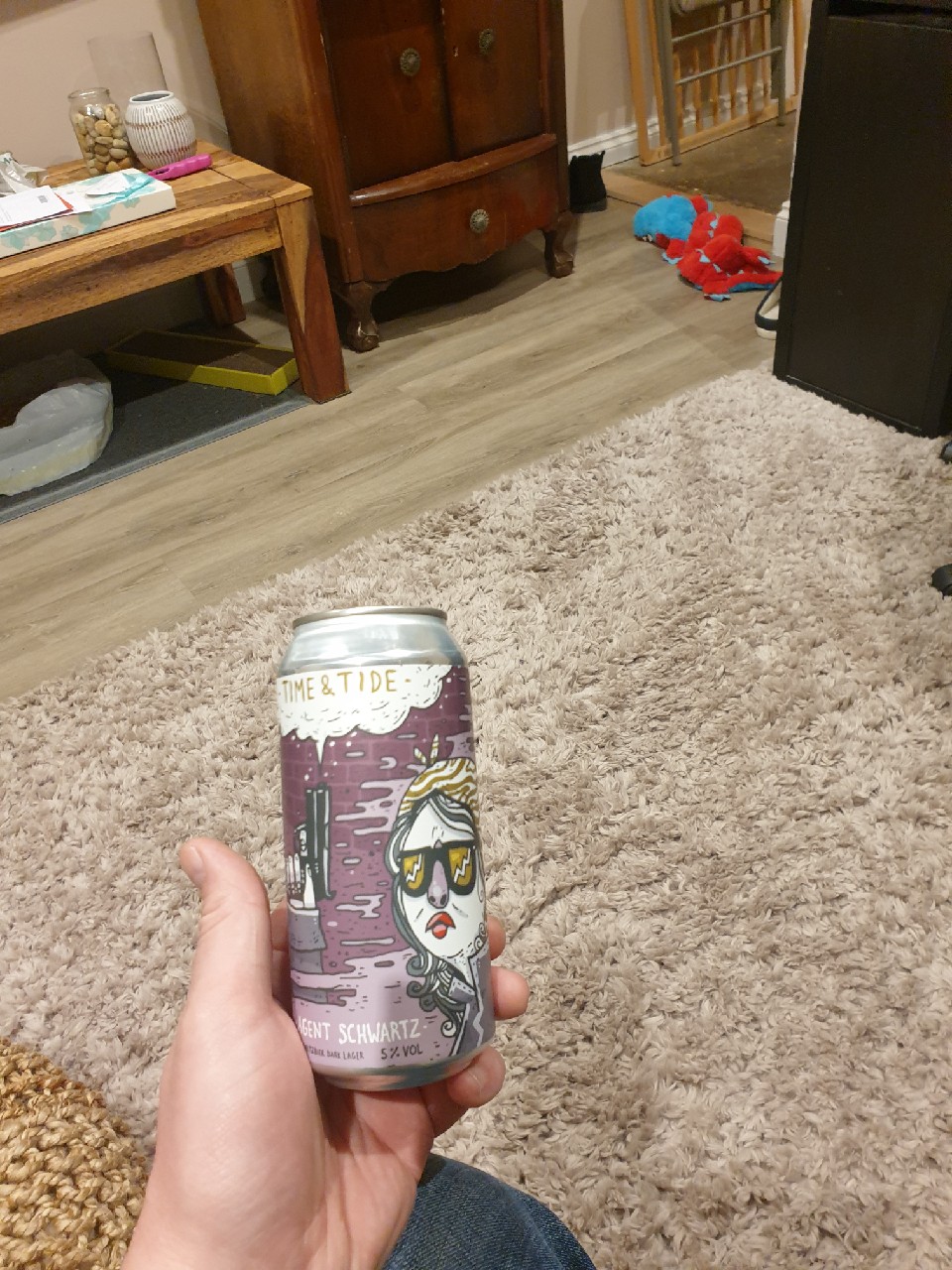 Agent Schwartz, England