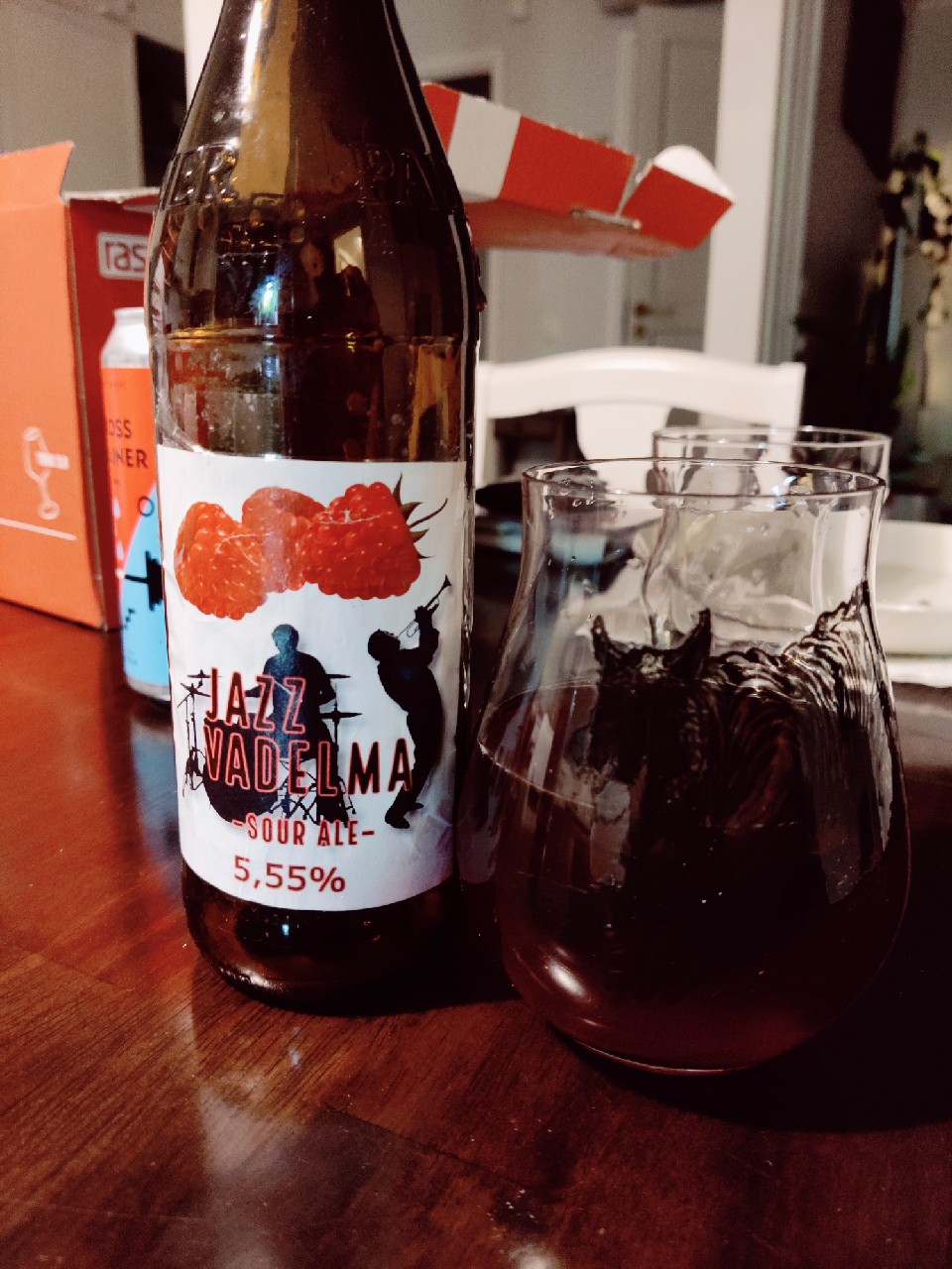 Jazz Vadelma, Kontion Kotipanimo