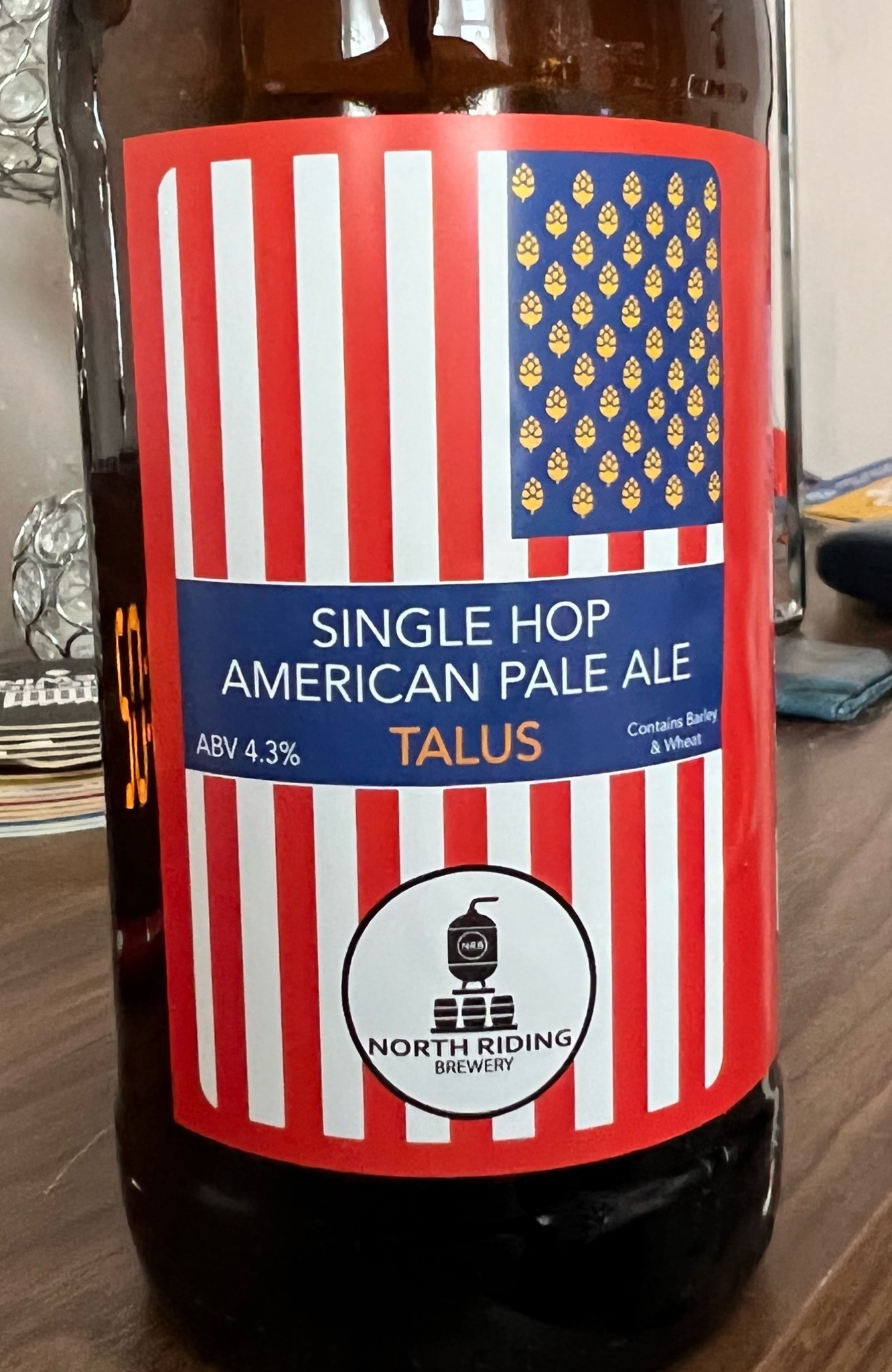 Single Hop American Pale Ale - Talus, England