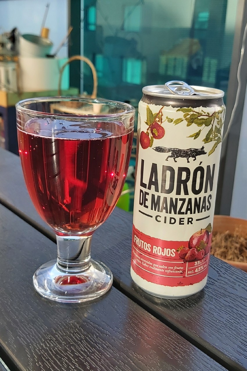 Ladrón de Manzanas Cider - Manzana y Frutos Rojos, Spain