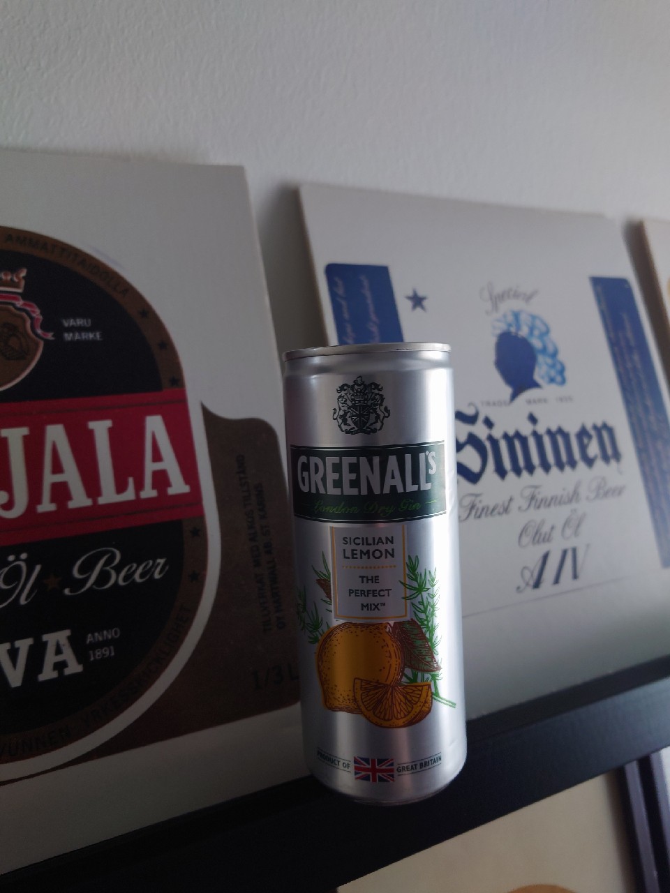 Greenall's Sicilian Lemon, England