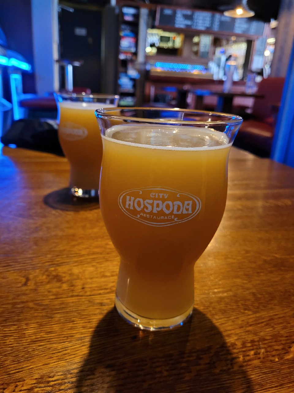 Ekuanot Ella, Finland