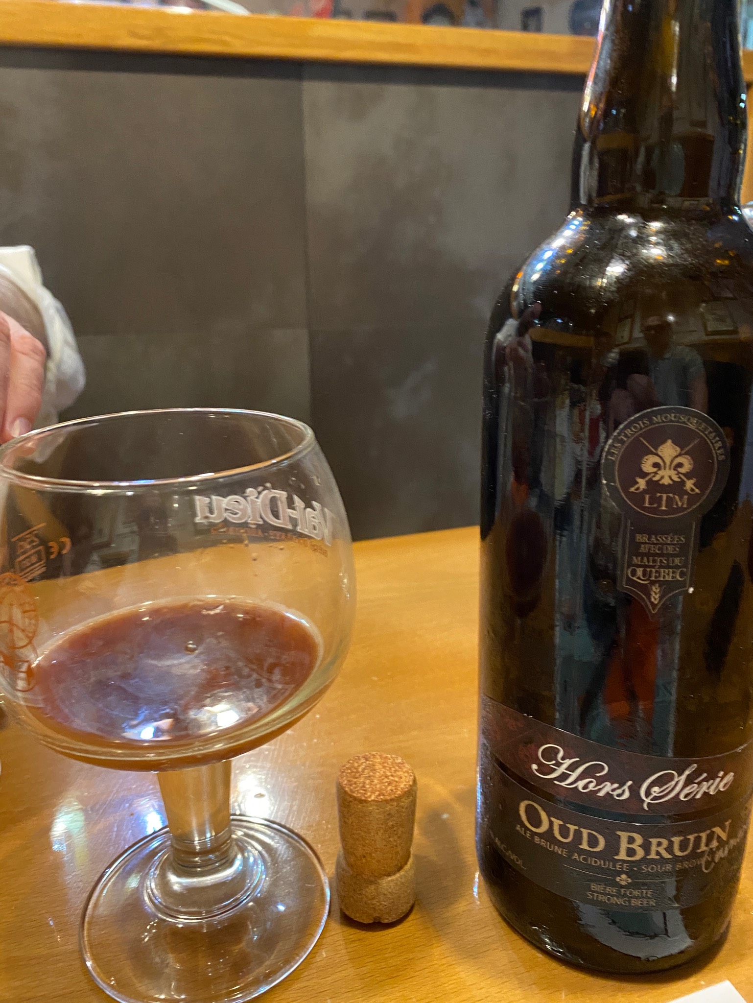 Hors Série Oud Bruin, Canada