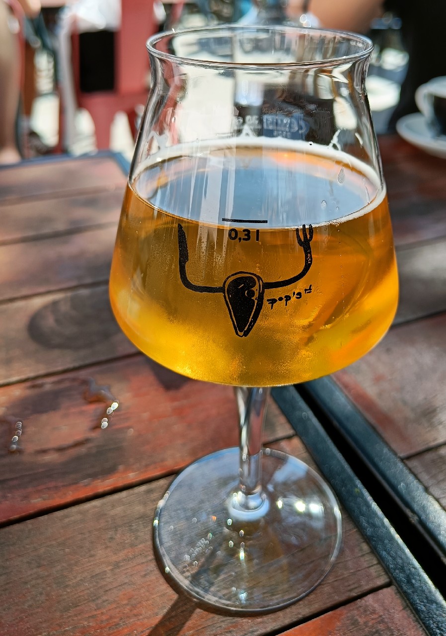 Pop's House Lager, Slovenia