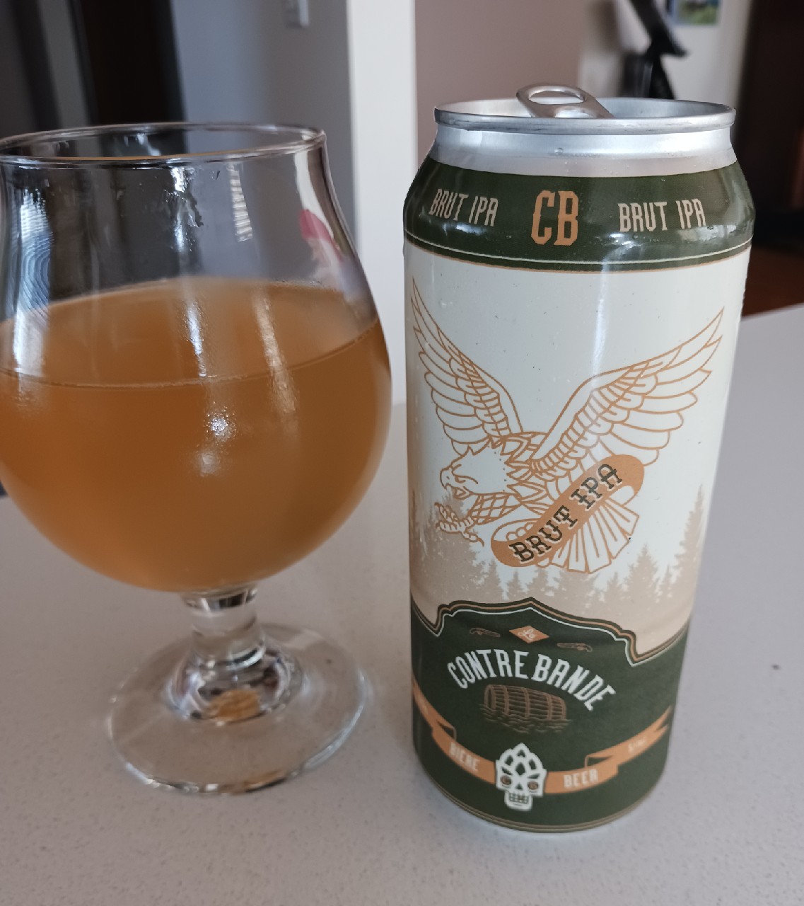 Contrebande Brut IPA, Canada