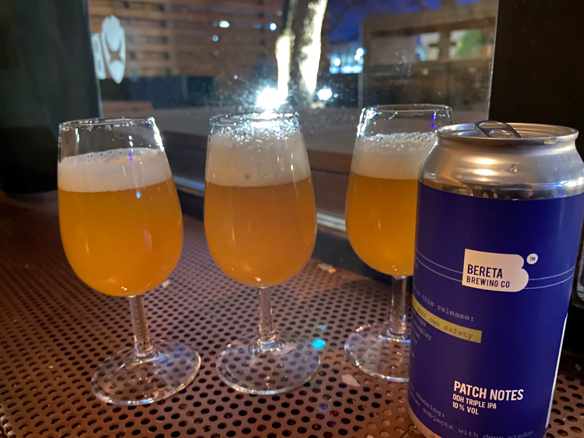 Patch Notes, Romania