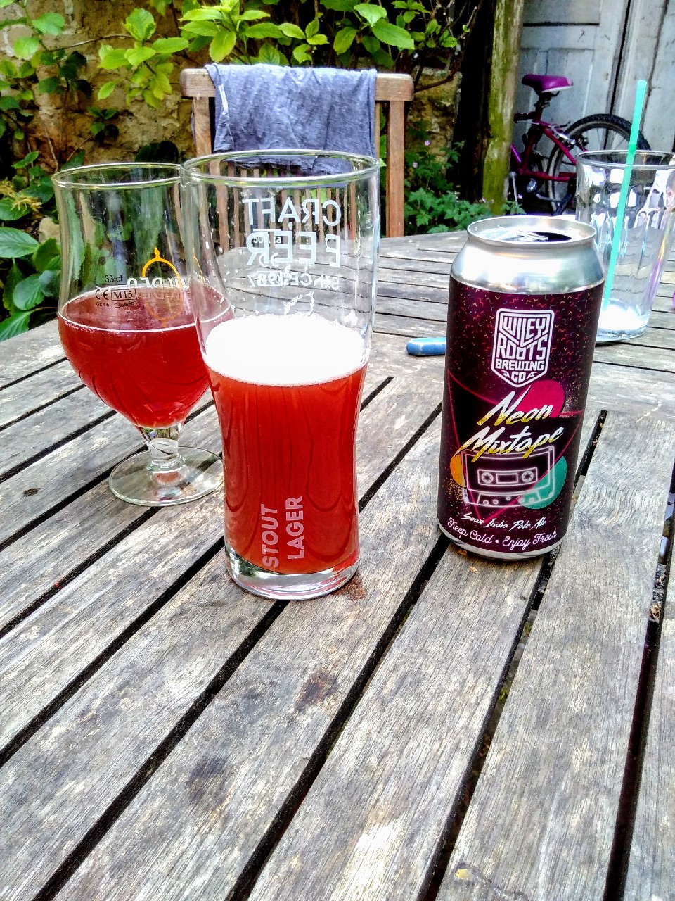 Neon Mixtape, United States