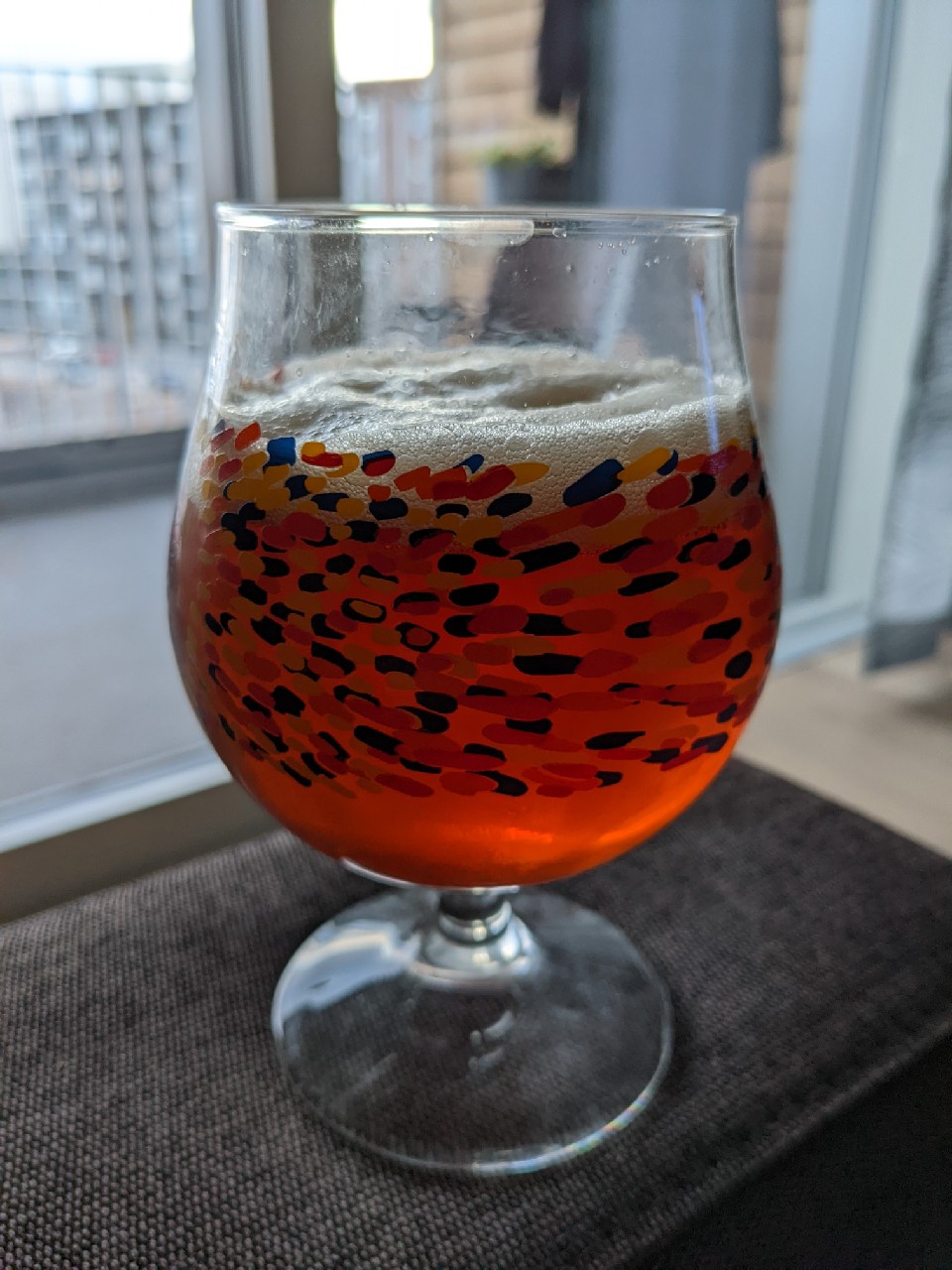 Wilde Leeuw 2020 Wilde Ale En Fût De Bourgogne Rouge, France