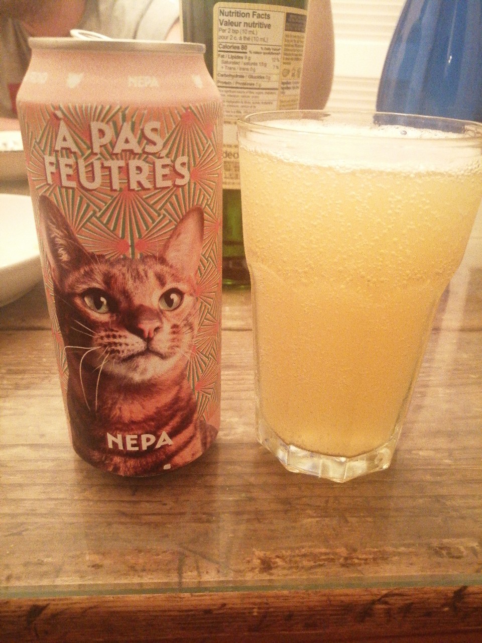 À pas feutrés, Canada