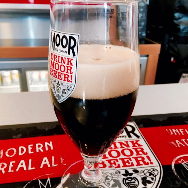 Dark Knight Weisse, England