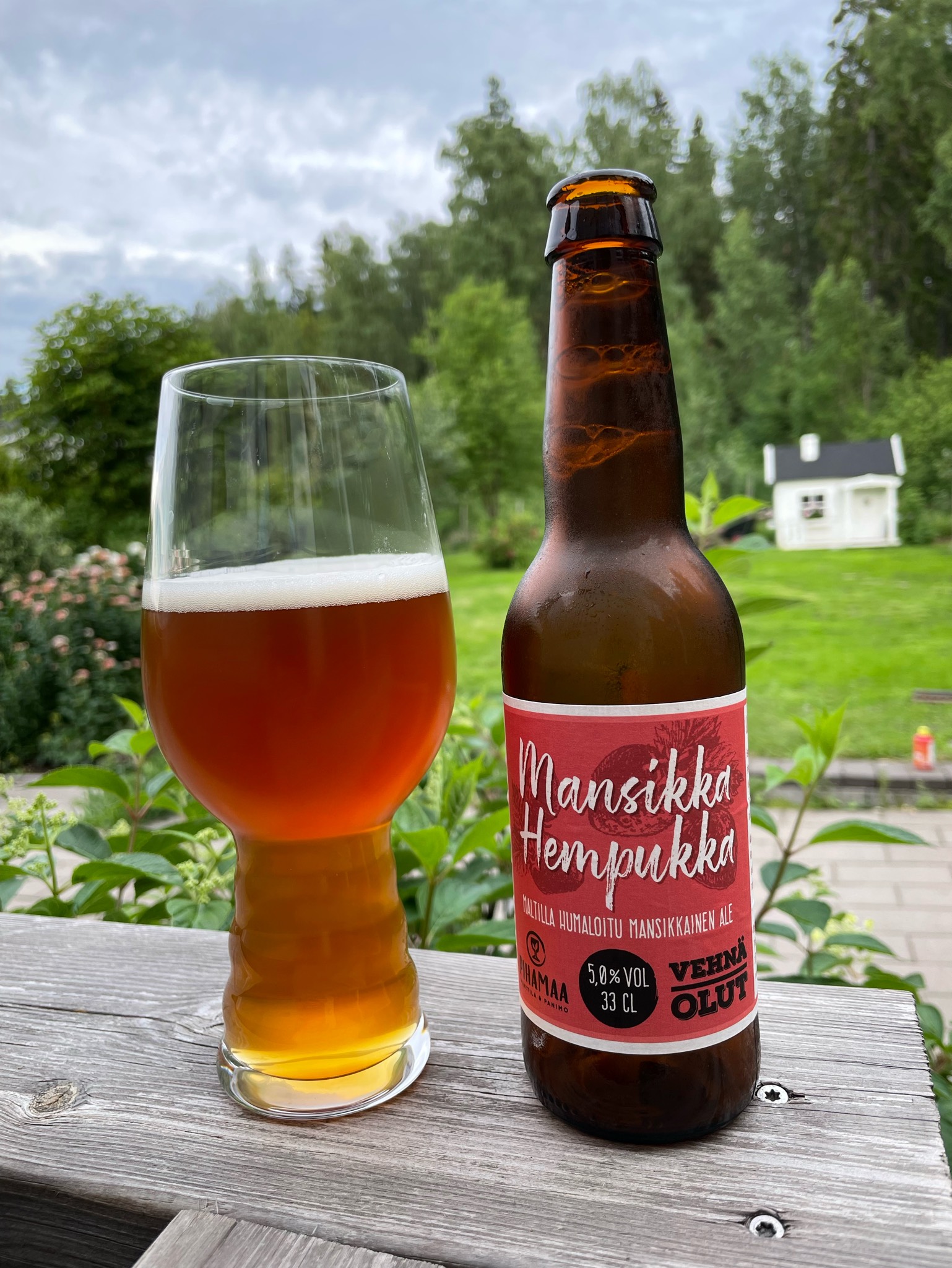 Mansikka Hempukka, Finland