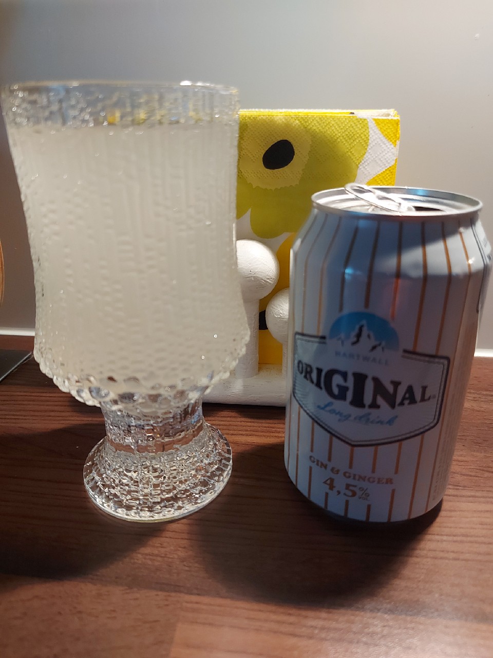 Original Long Drink White Label Gin & Ginger, Finland