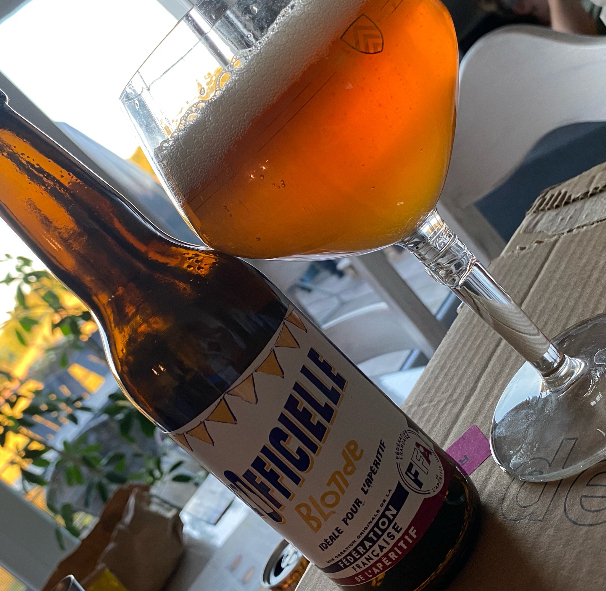 L'Officielle Blonde, France