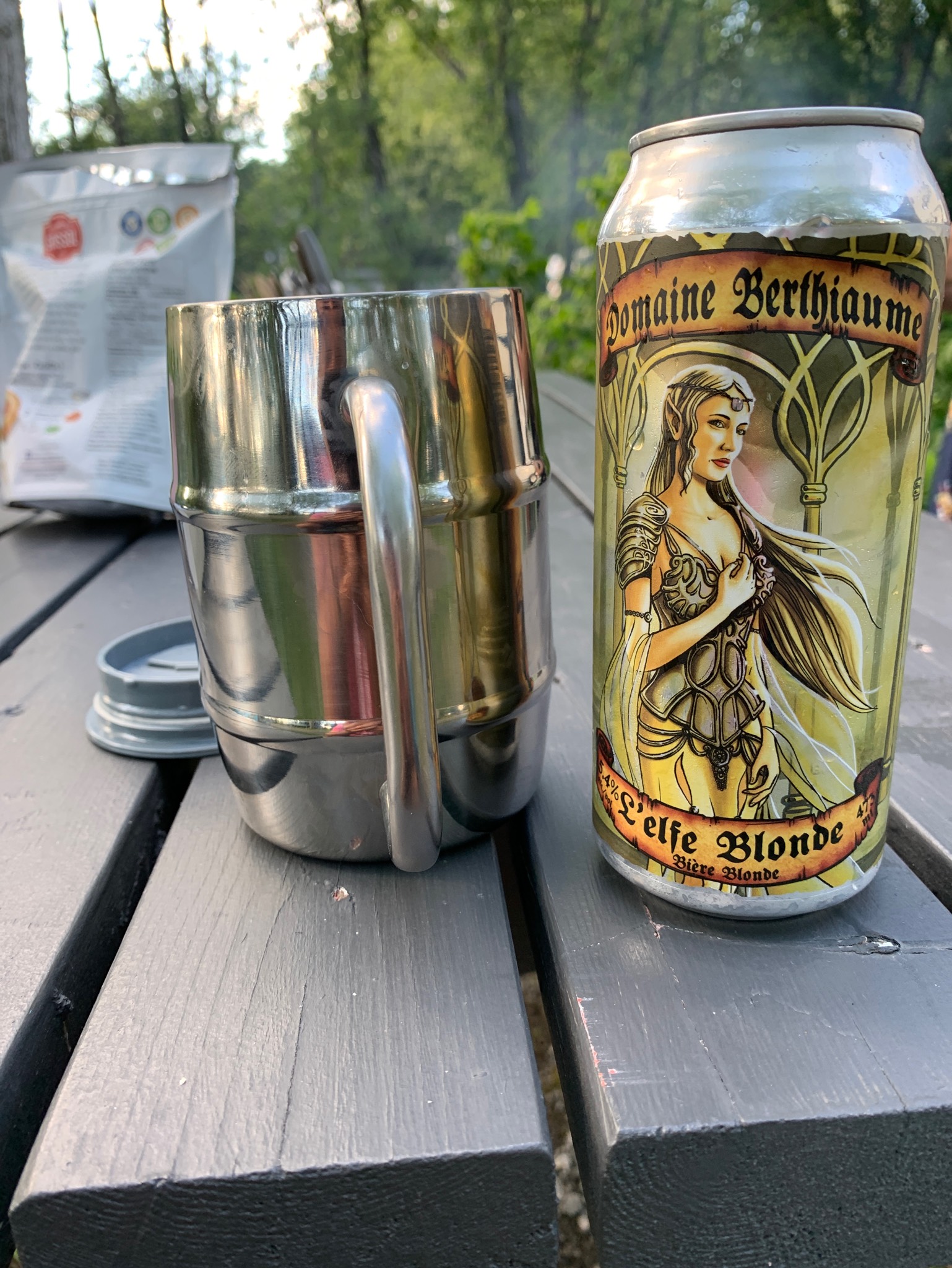 L'Elfe Blonde, Canada