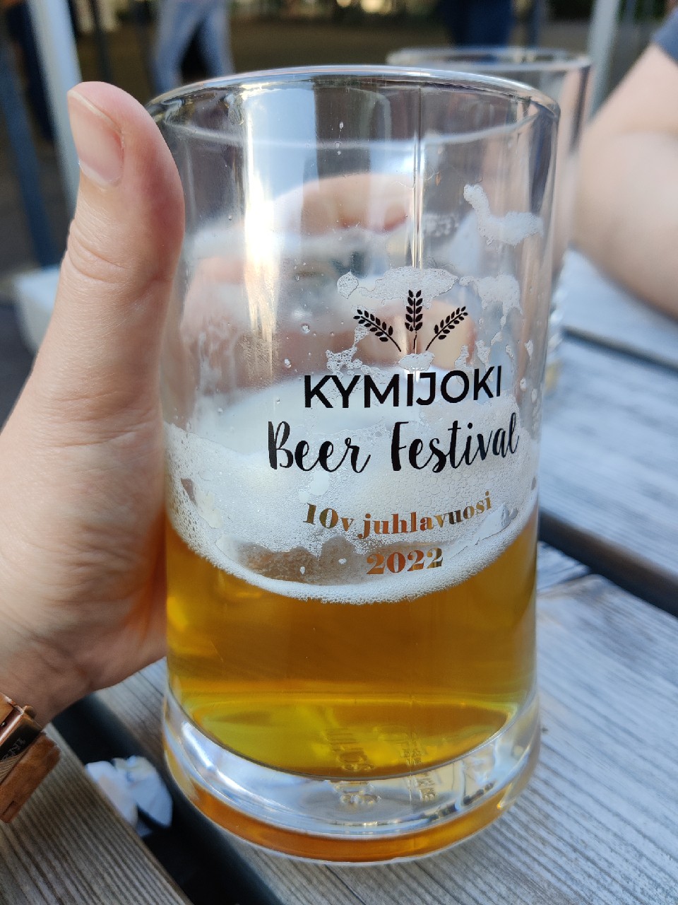 Hopan Kaiku, Finland