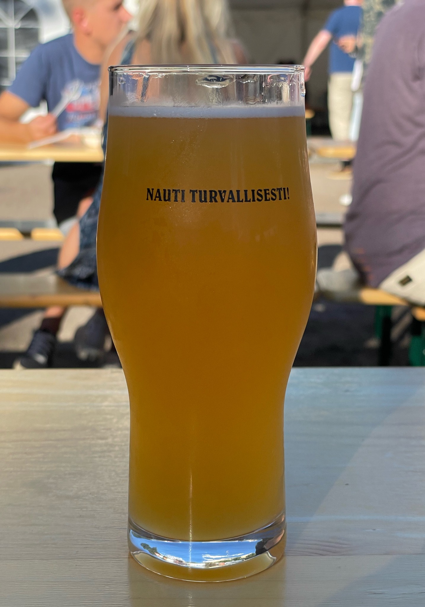 Äkkilähtö Tropiikkiin, Finland