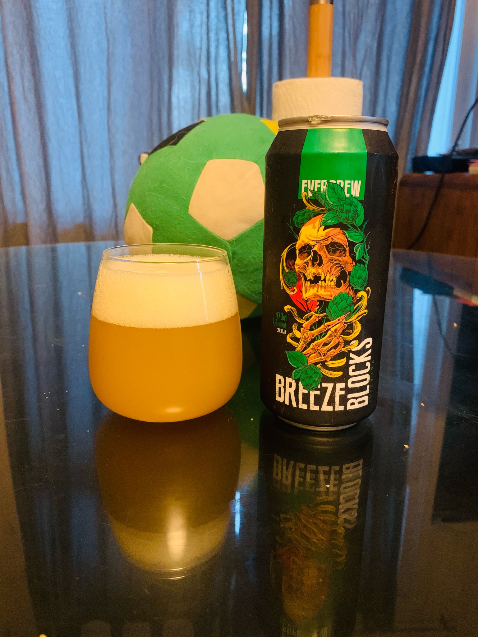 Breezeblocks, Brazil