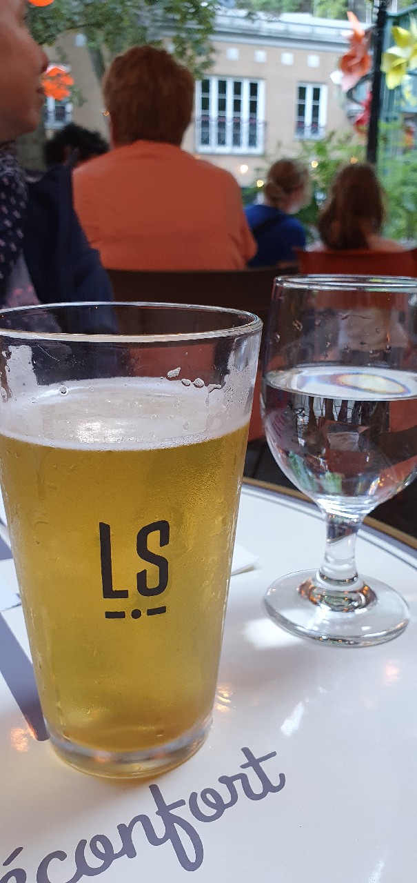 La Blonde du Cochon, Canada