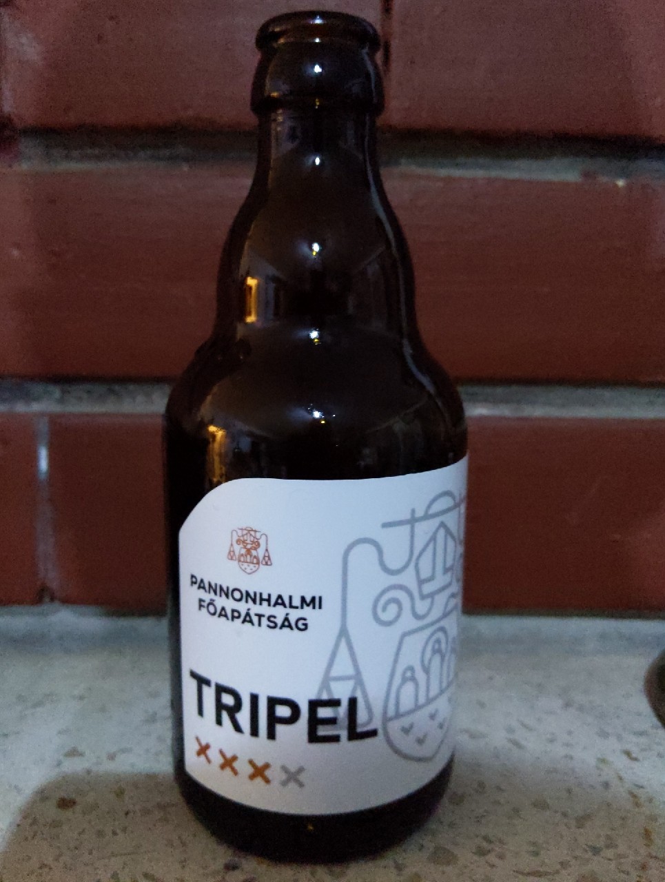 Főapátság Tripel, Hungary