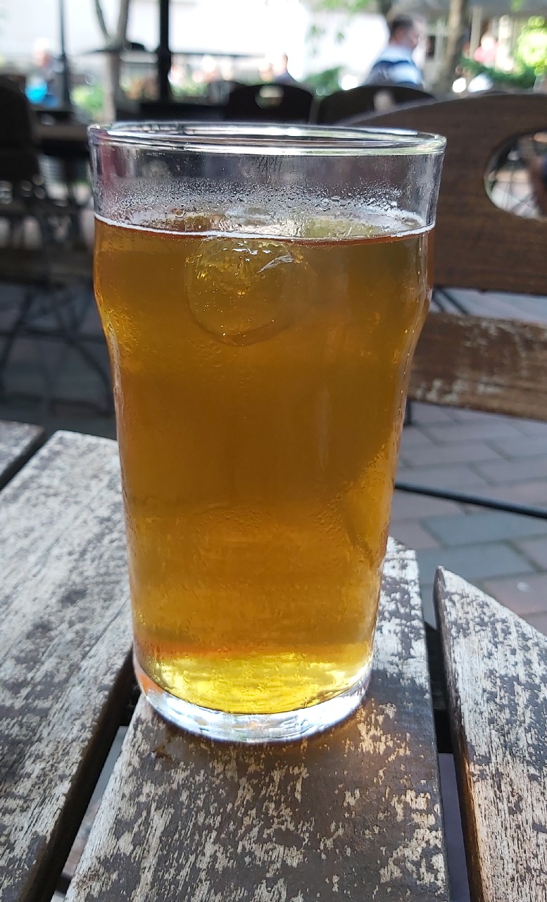 Mansikka-Raparperi Siideri, Finland