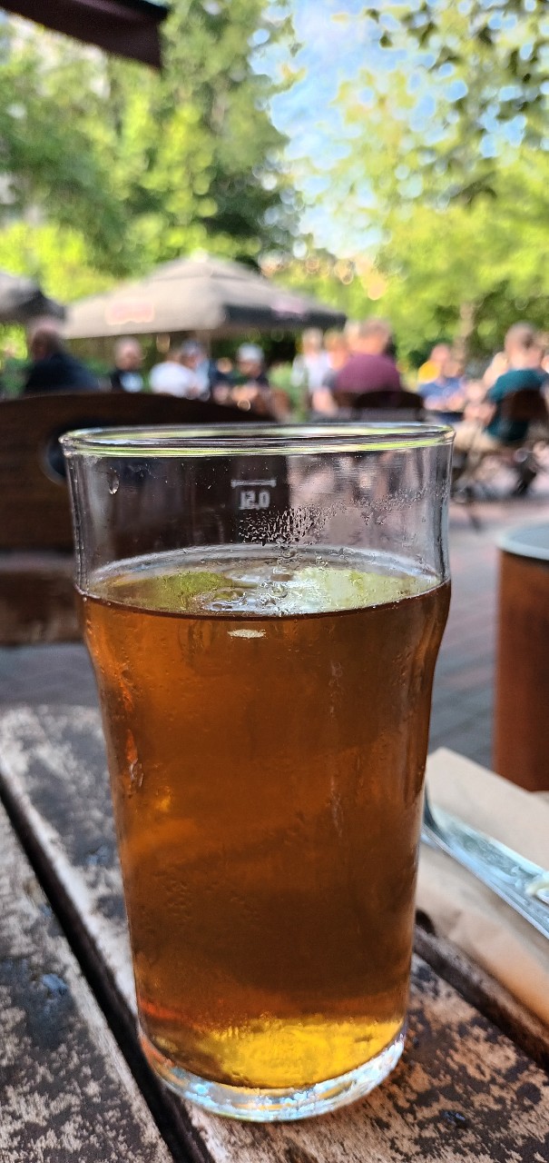 Mansikka-Raparperi Siideri, Finland