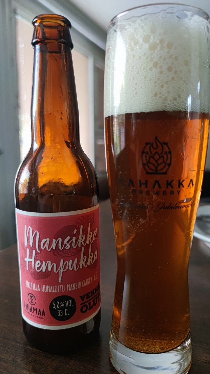 Mansikka Hempukka, Finland