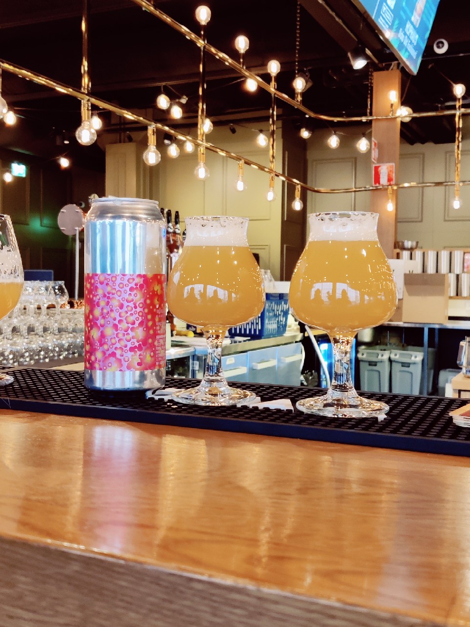 Something Strata, United States