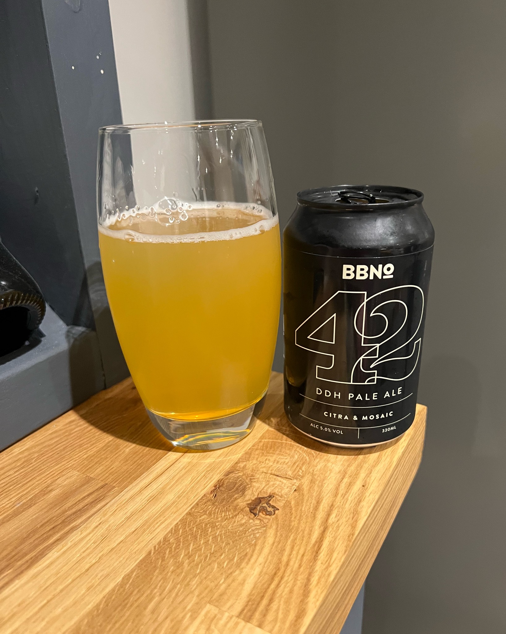 42 DDH Pale Ale - Citra & Mosaic, England