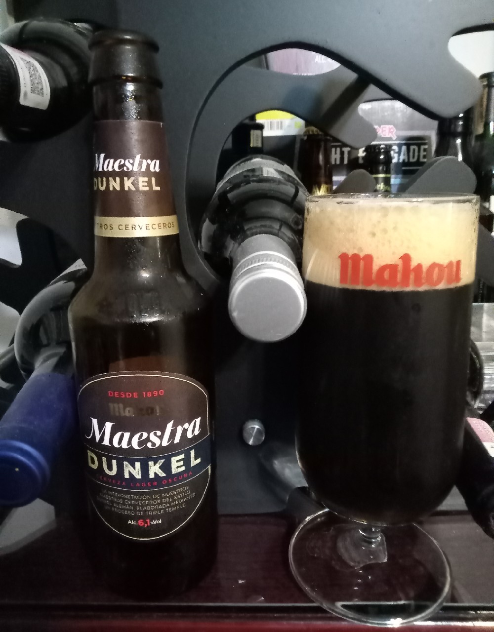 Mahou Maestra Dunkel, Spain