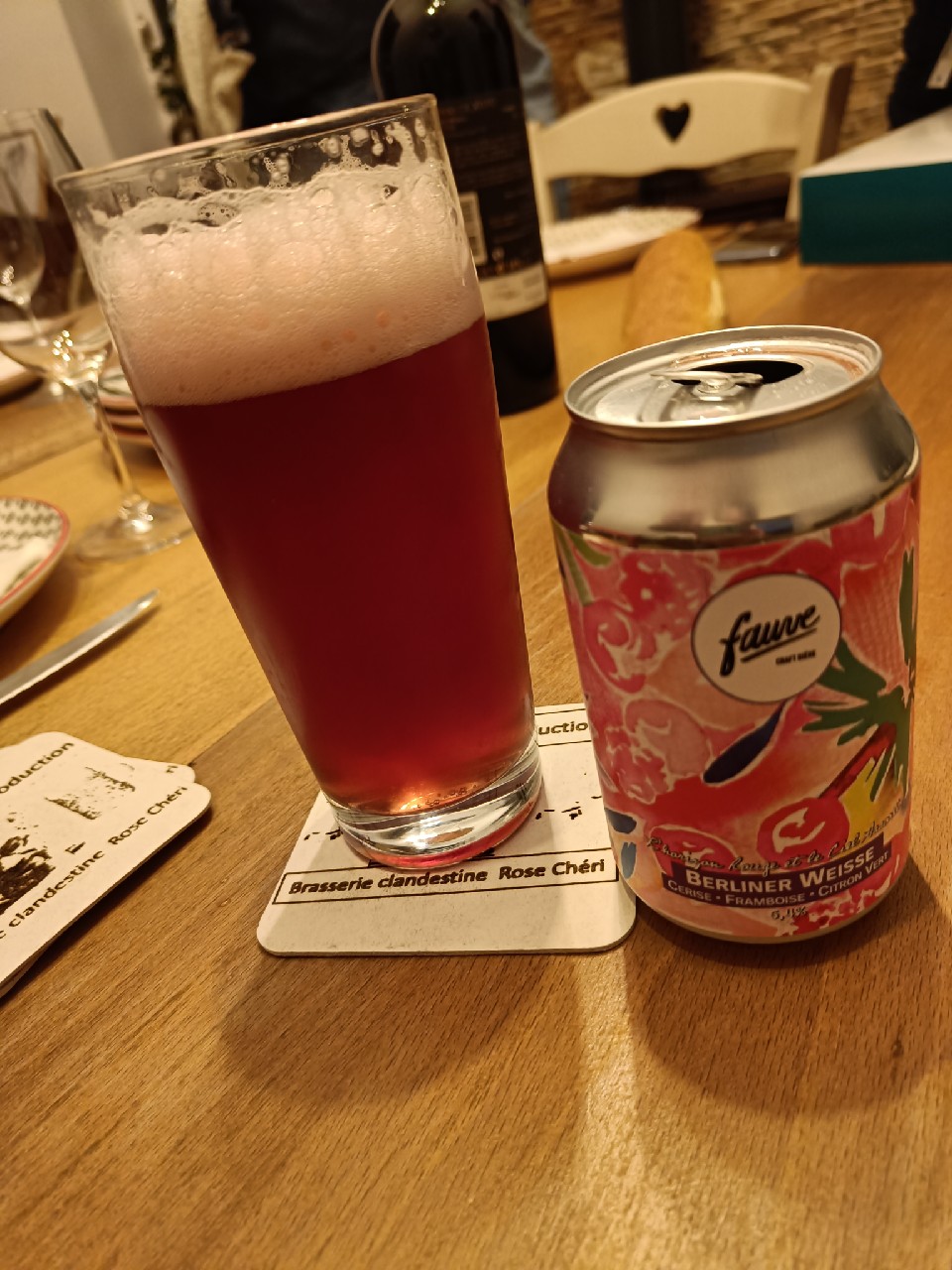 L'Horizon Rouge Et Le Ciel Assorti, France