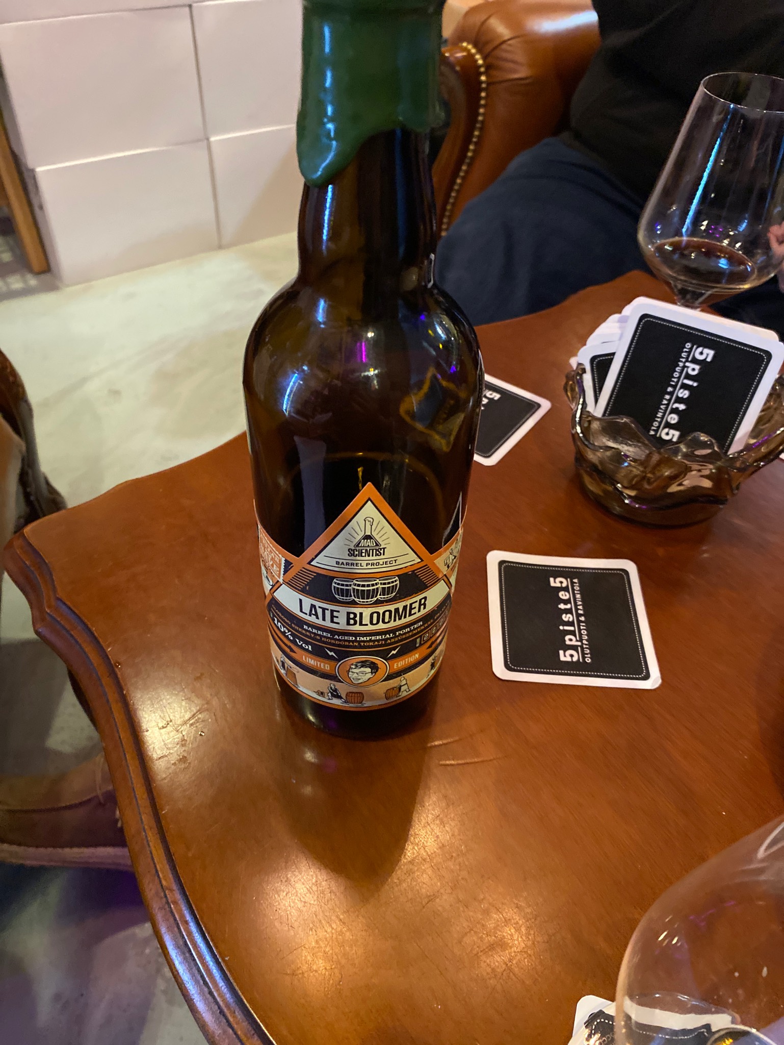 Late Bloomer, Hungary