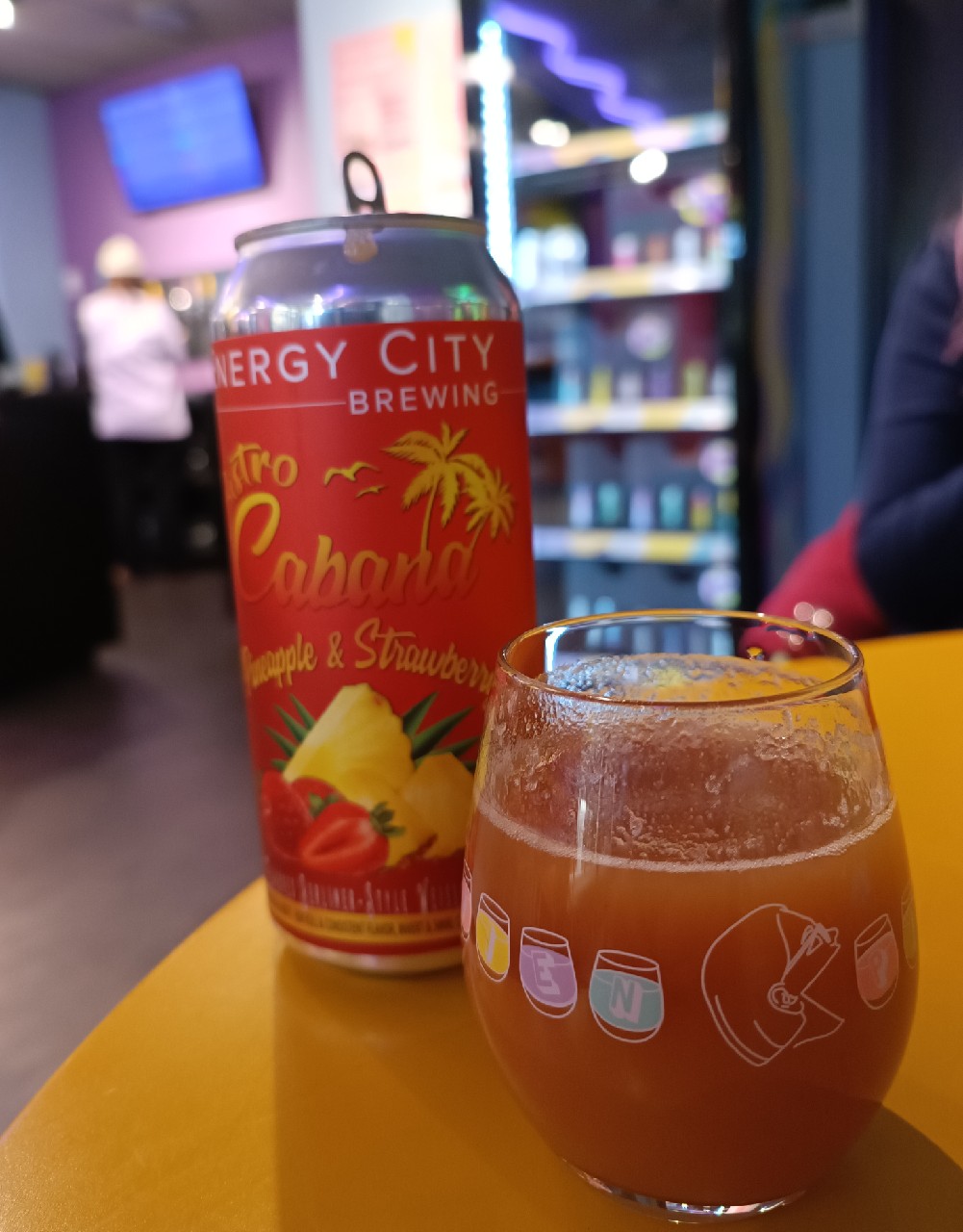 Bistro Cabana Pineapple & Strawberry, United States