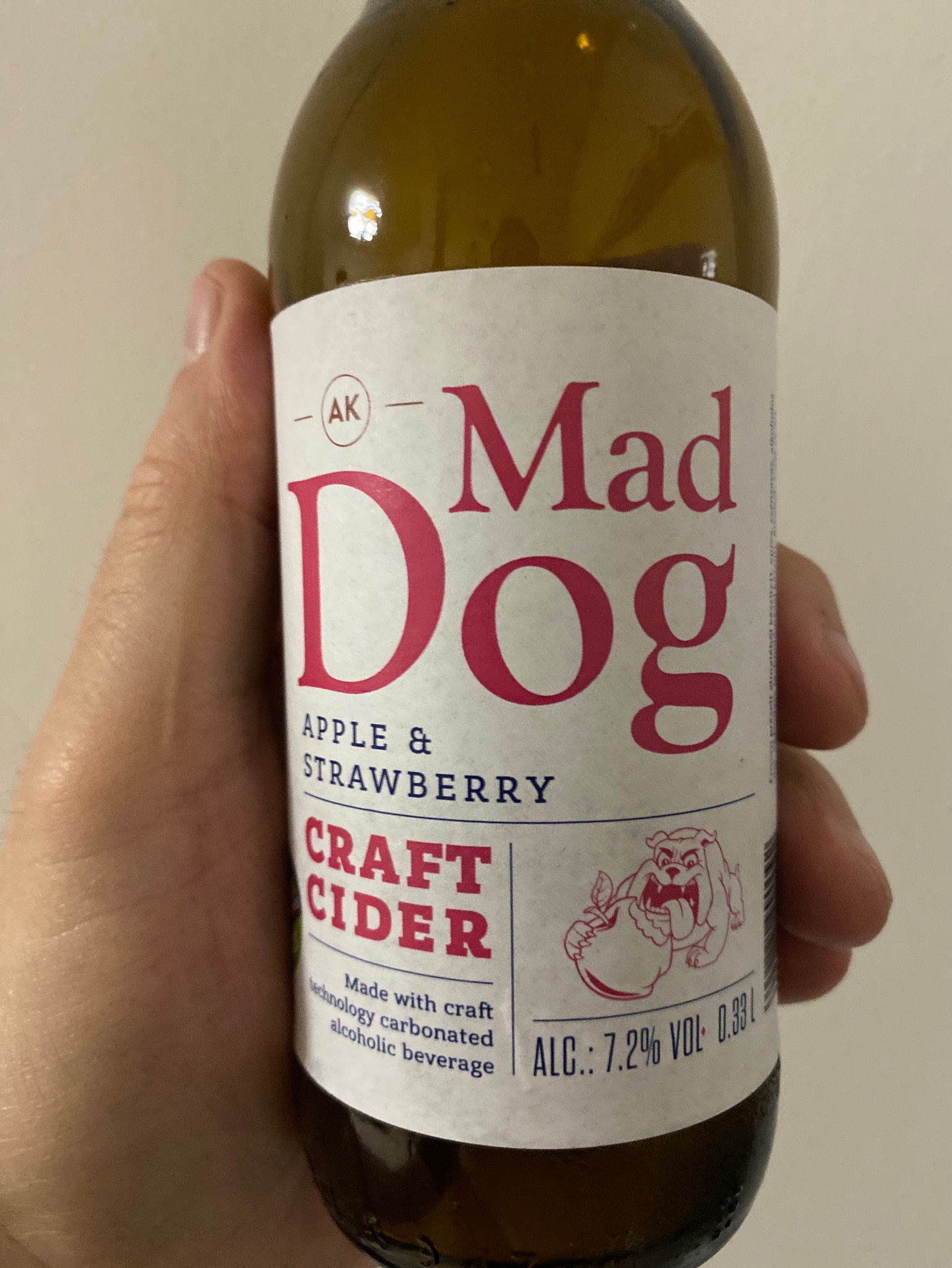 Mad dog Apple & strawberry, AK Enterprice Kft