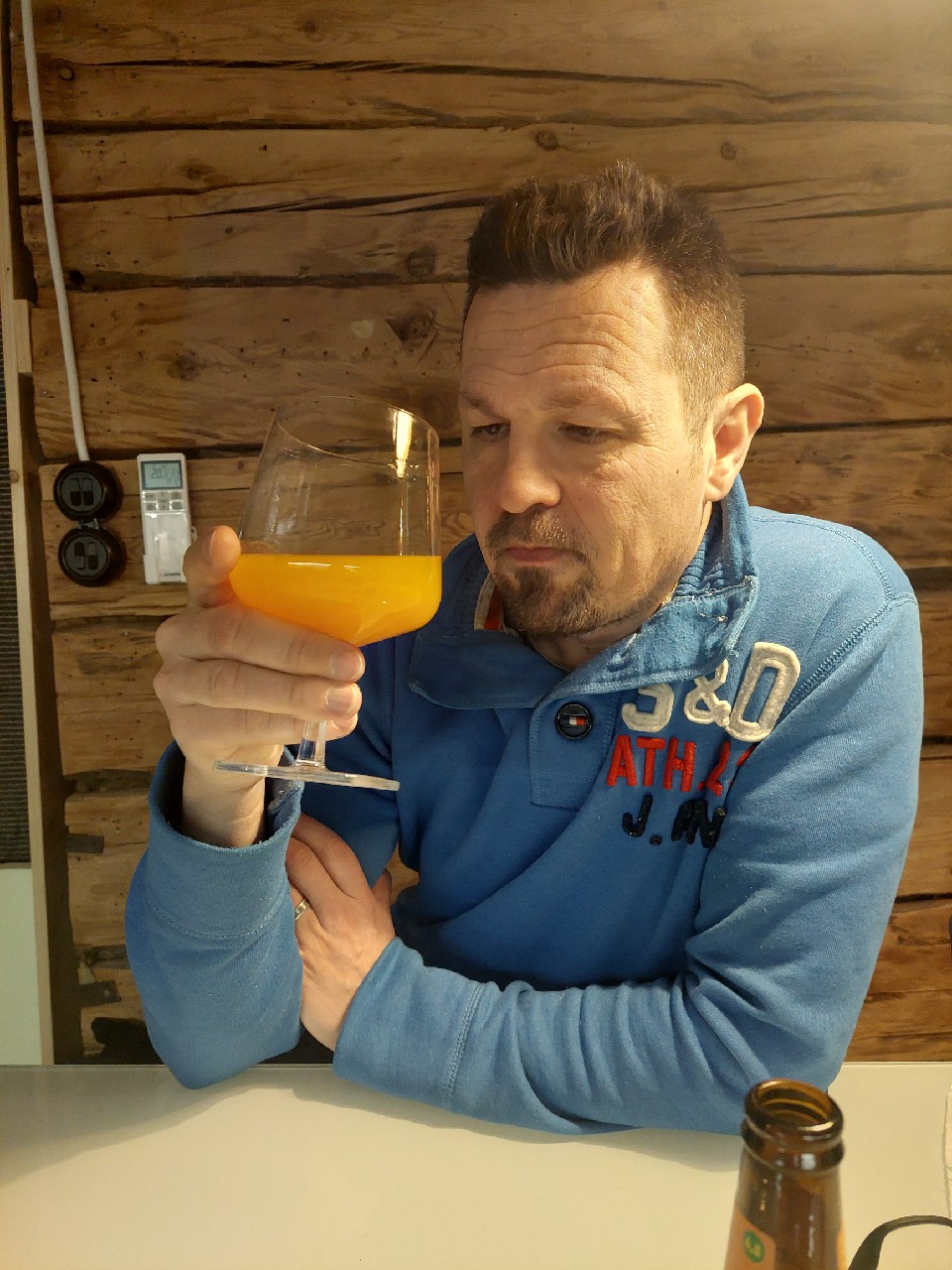 Mango & Pineapple Shake, Finland