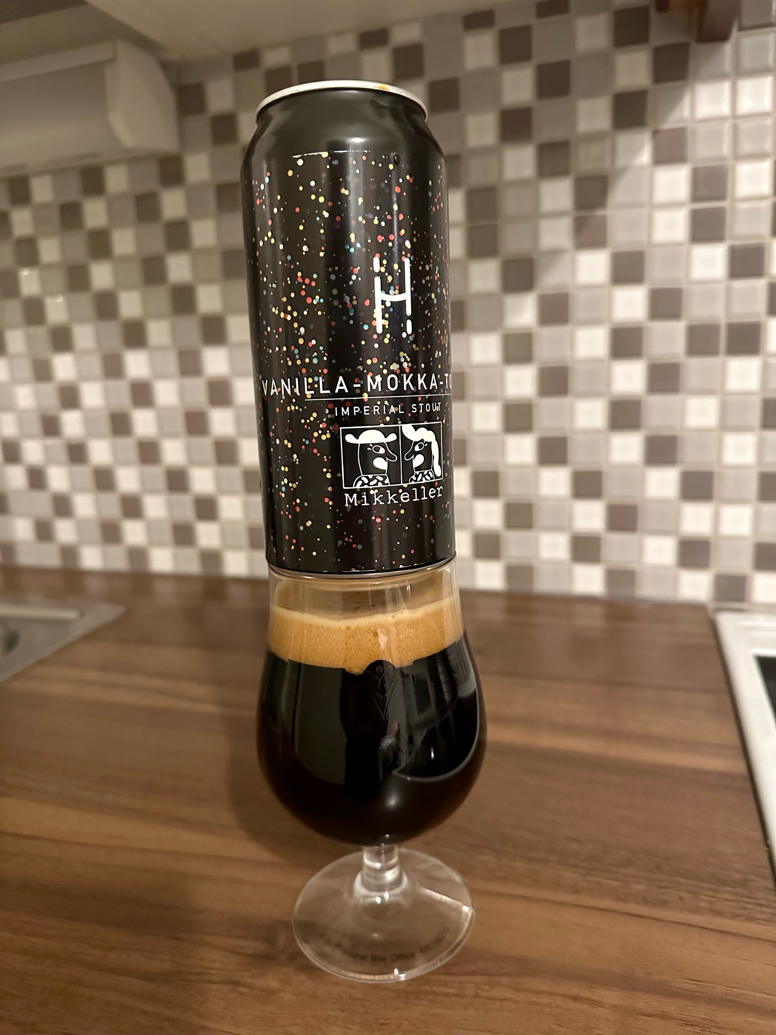 Vanilla-Mokka-Tonka, Latvia