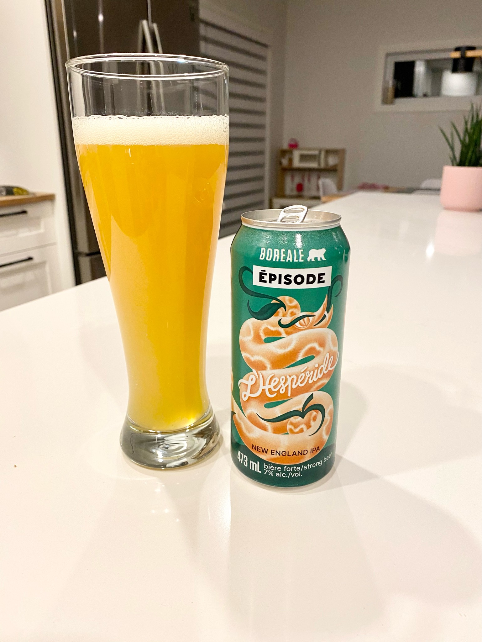 L'hespéride, Canada