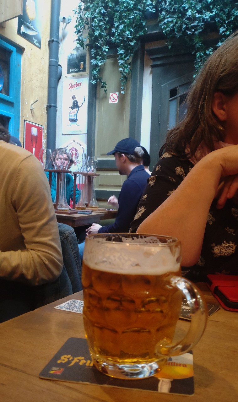 Dulle Griet Blond, Belgium