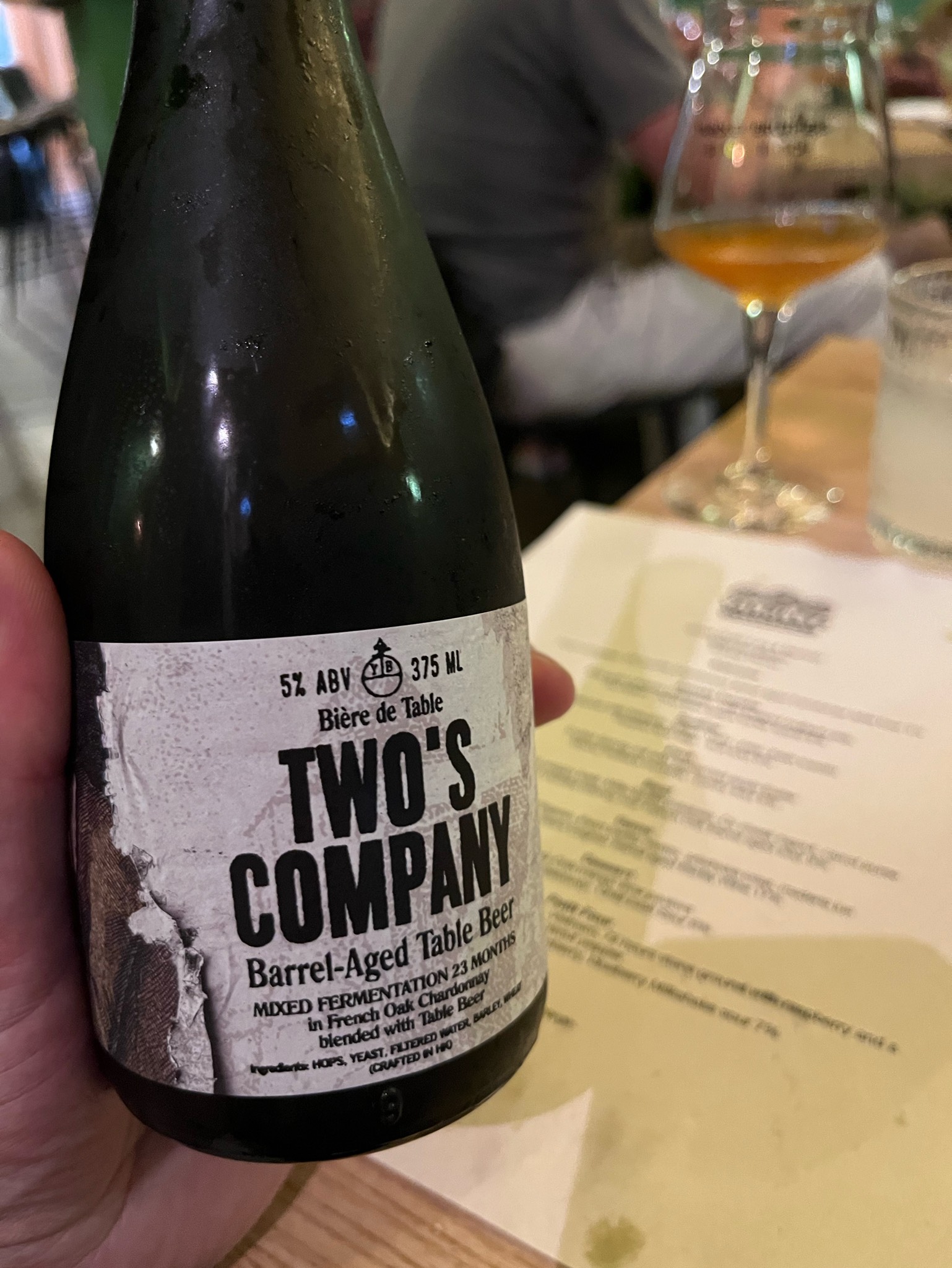 Twos company, Hong Kong